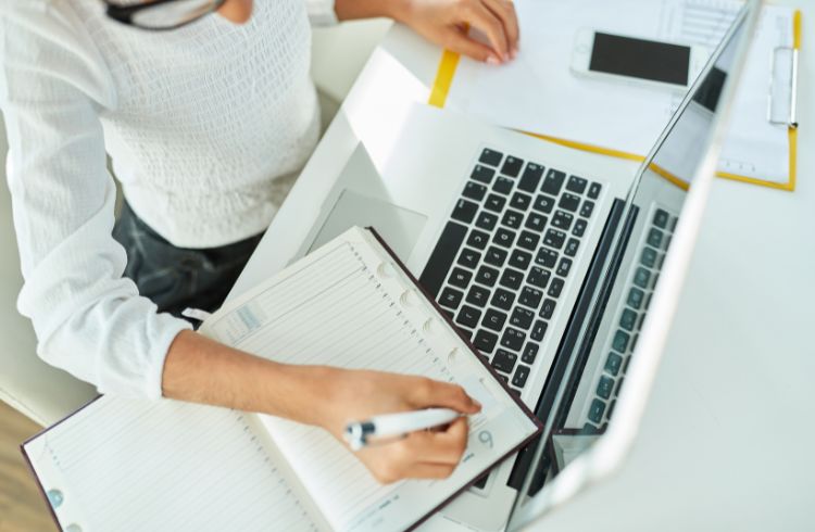 legal secretary apprenticeships