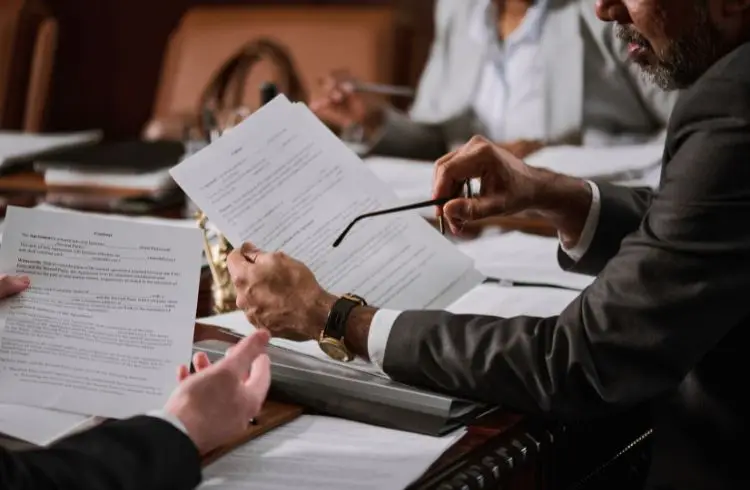 E-learning routes to qualification for solicitors